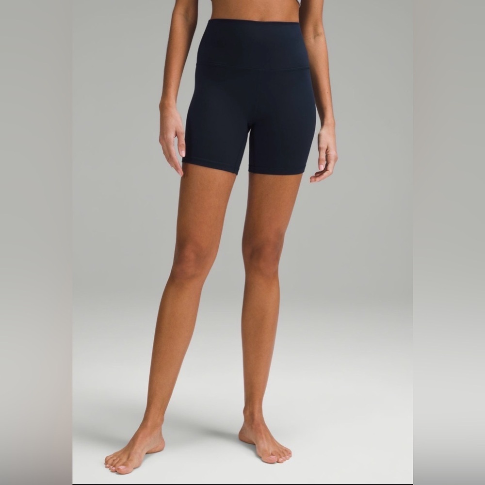 Lululemon Align High-Rise Short 8”— True Navy, Size 2 - Picture 4 of 6